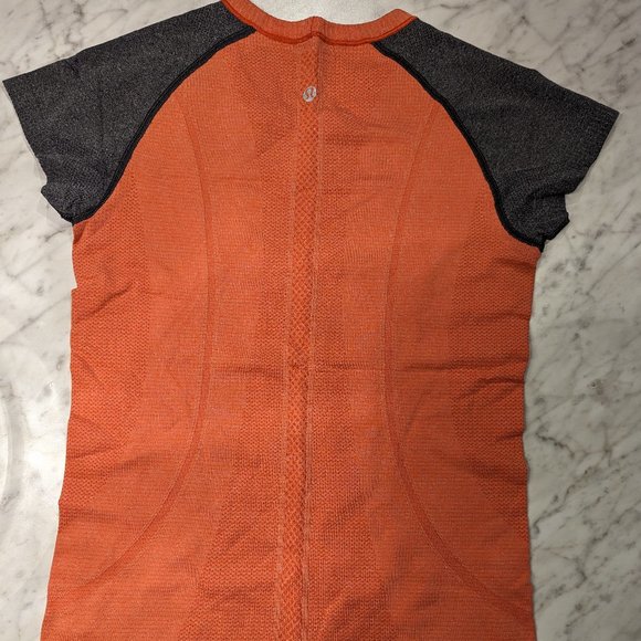 Lululemon Women Athletic Tshirt Orange and Grey Size 8 - Picture 2 of 4